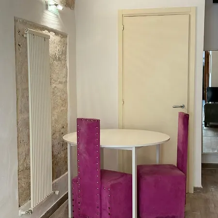 Apartment La Nel Borgo Howme Bari