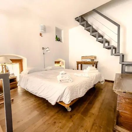 Apartment La Nel Borgo Howme Bari